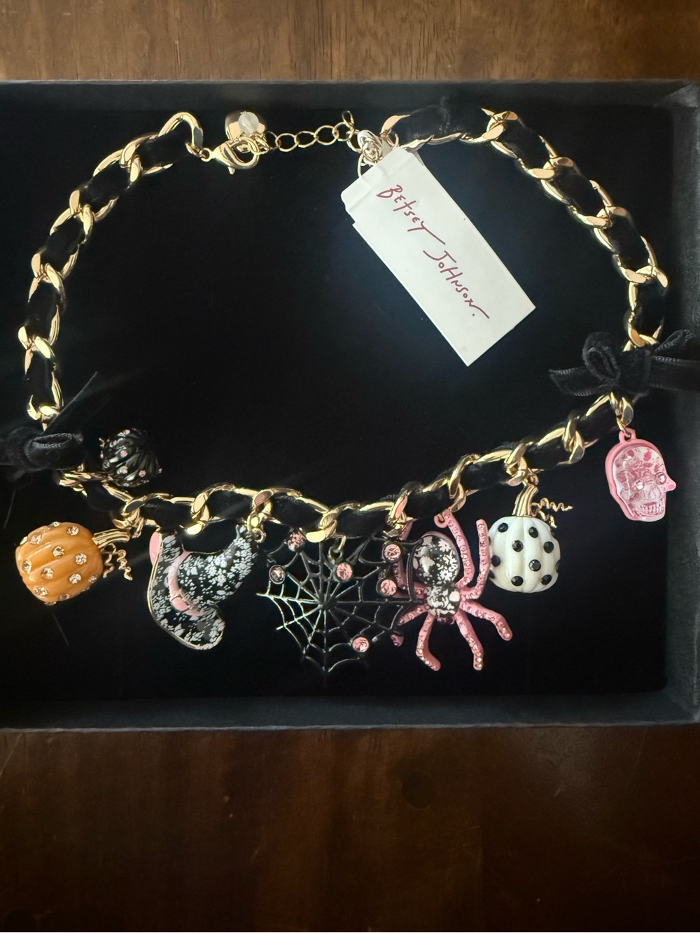 Betsey Johnson rare Halloween pumpkin jewelry set - Picture 2 of 3